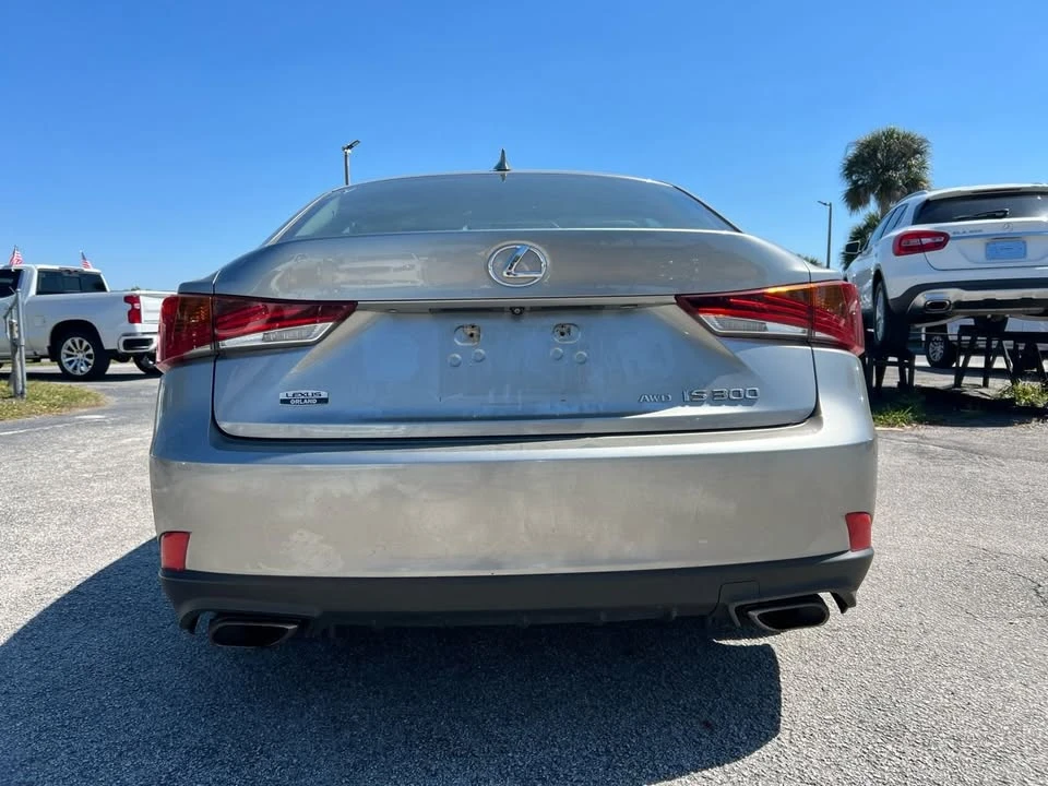 2017 Lexus IS 3rd Gen - Image 4 of 19