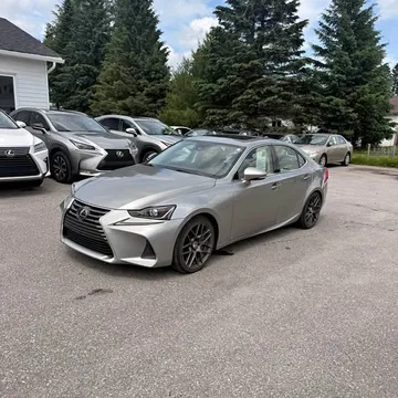 2017 Lexus IS300