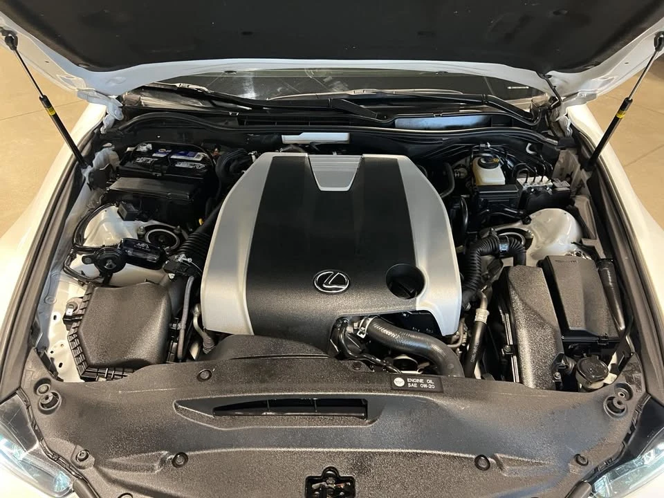 2017 Lexus IS 3rd Gen - Image 18 of 18