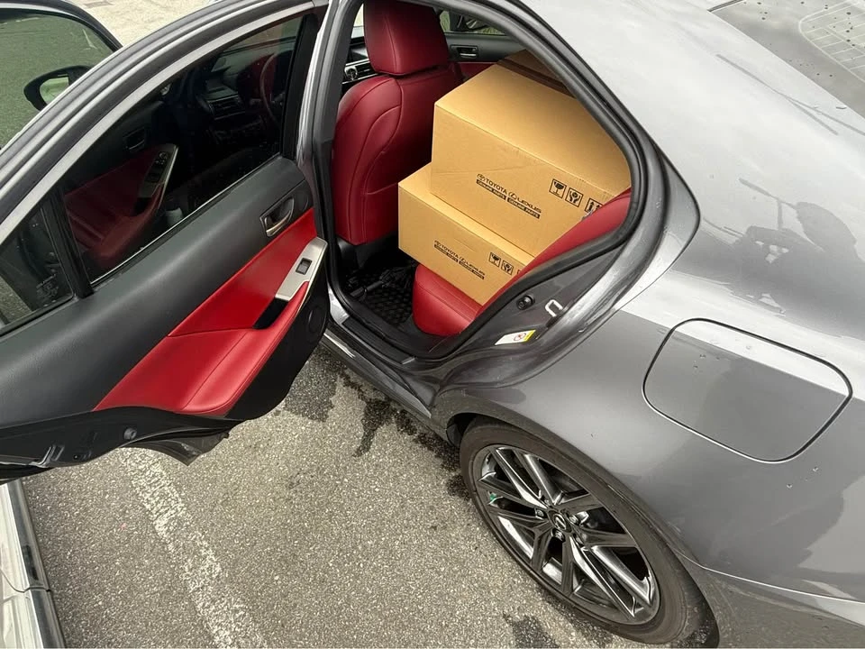 2017 Lexus IS 3rd Gen - Image 8 of 17