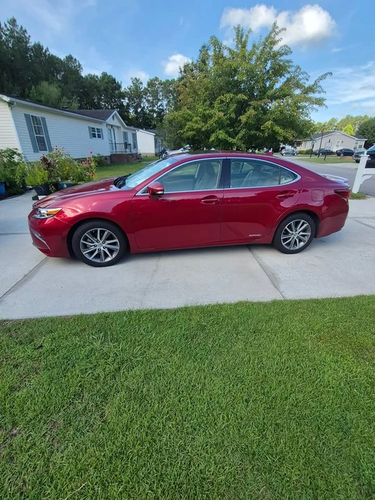 2017 Lexus ES 6th Gen - Image 3 of 3