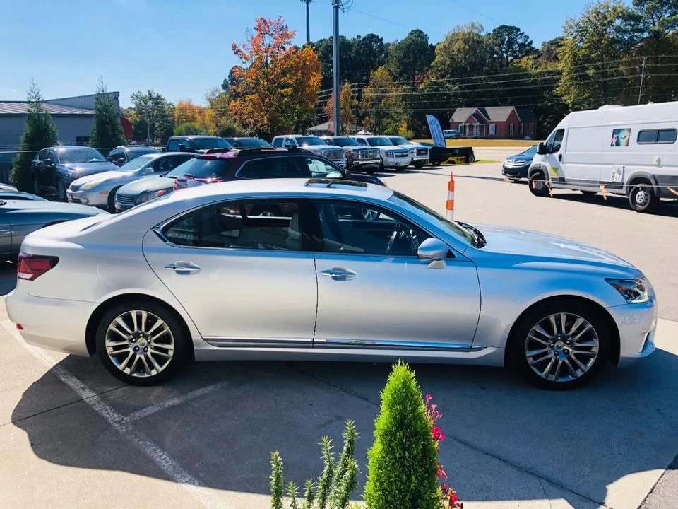 2017 Lexus LS 4th Gen - Image 7 of 20