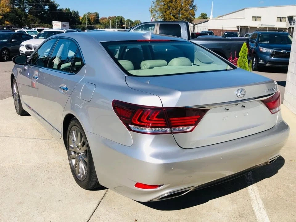 2017 Lexus LS 4th Gen - Image 4 of 20