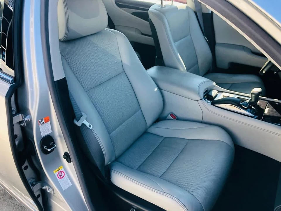 2017 Lexus LS 4th Gen - Image 15 of 20