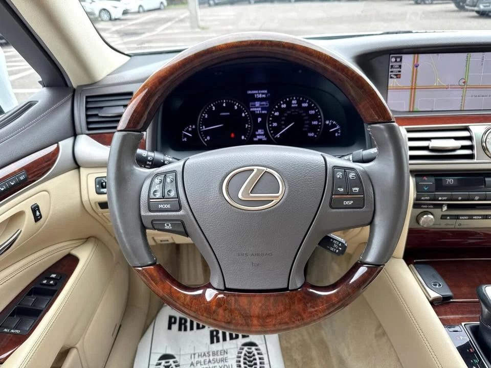 2017 Lexus LS 4th Gen - Image 12 of 19