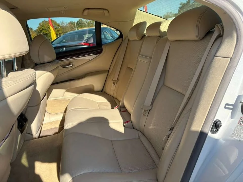 2017 Lexus LS 4th Gen - Image 3 of 7
