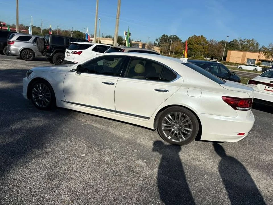 2017 Lexus LS 4th Gen - Image 5 of 7