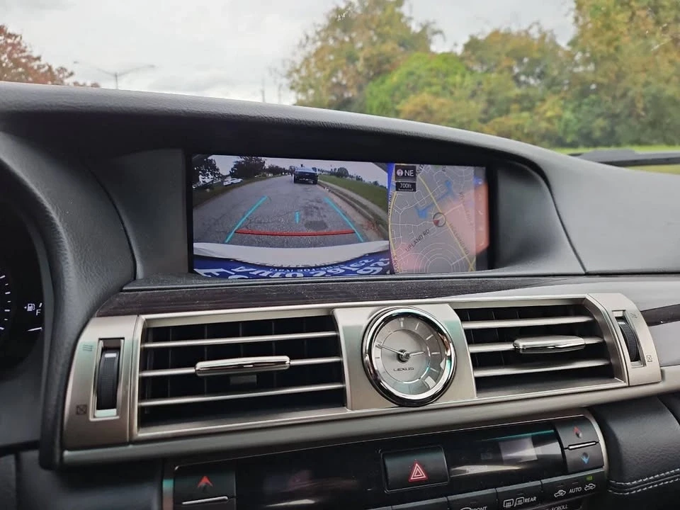 2017 Lexus LS 4th Gen - Image 19 of 20