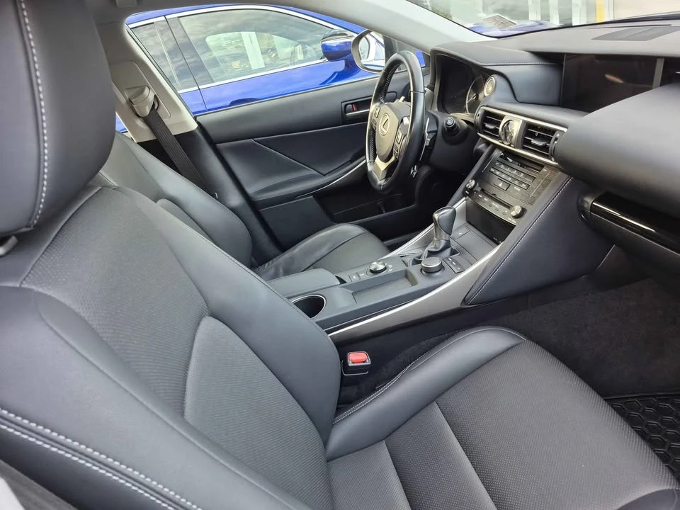 2017 Lexus IS 3rd Gen - Image 5 of 6