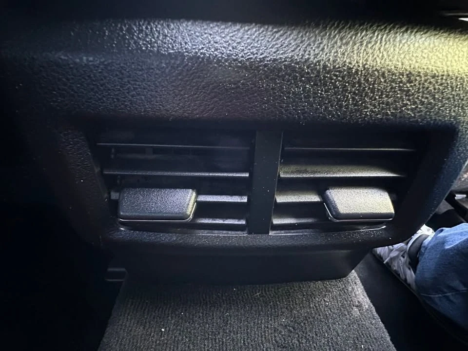2017 Lexus RC - Image 7 of 20