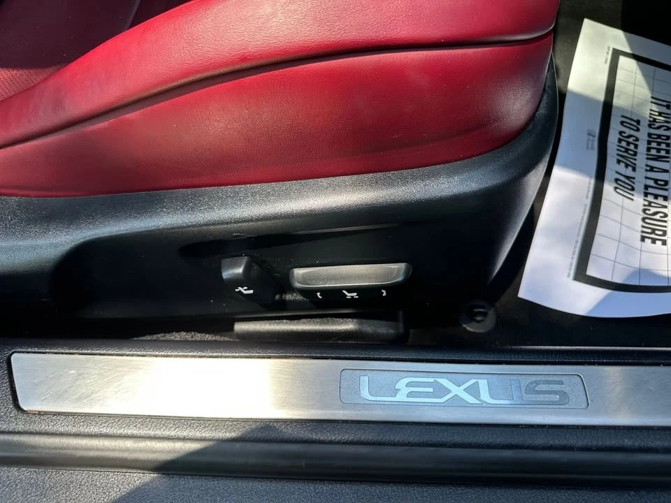 2017 Lexus RC - Image 4 of 20