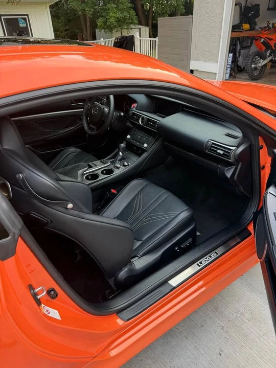 2017 Lexus RC - Image 5 of 15