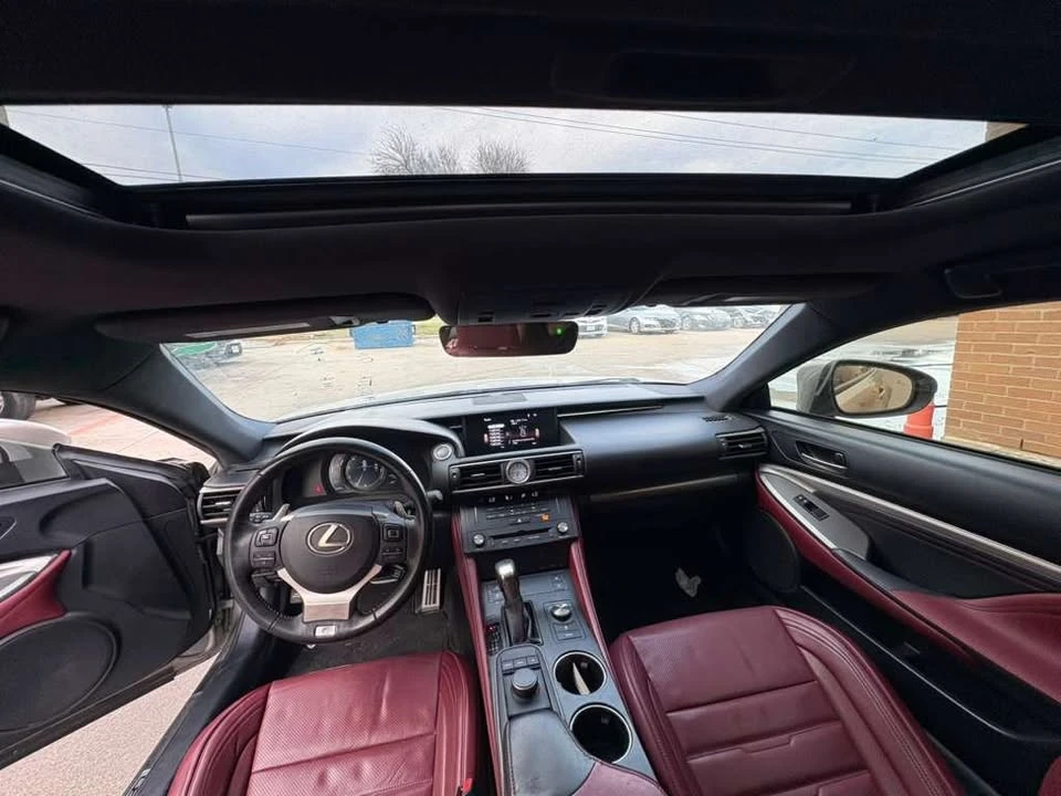 2017 Lexus RC - Image 6 of 12