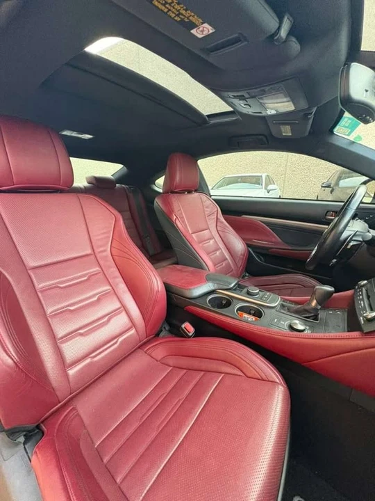 2017 Lexus RC - Image 8 of 12