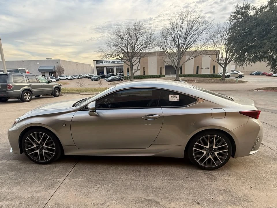 2017 Lexus RC - Image 6 of 8