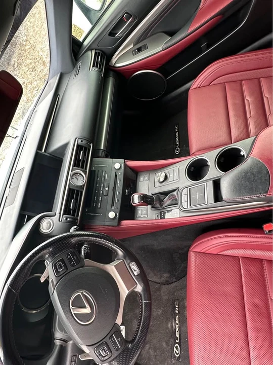 2017 Lexus RC - Image 6 of 7