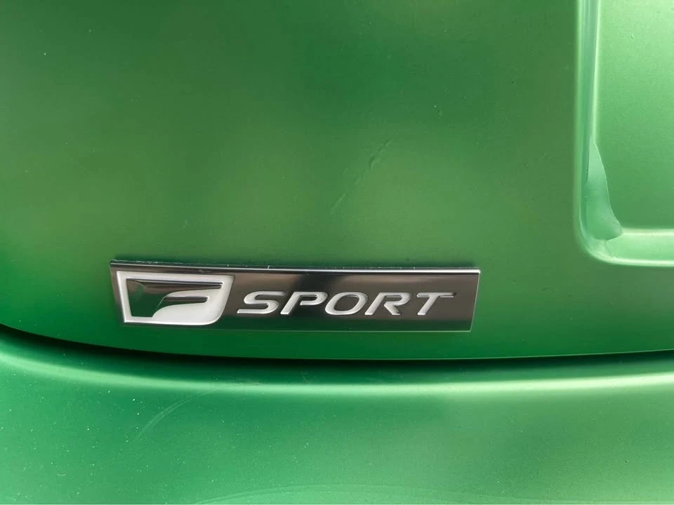 2017 Lexus RC - Image 10 of 13