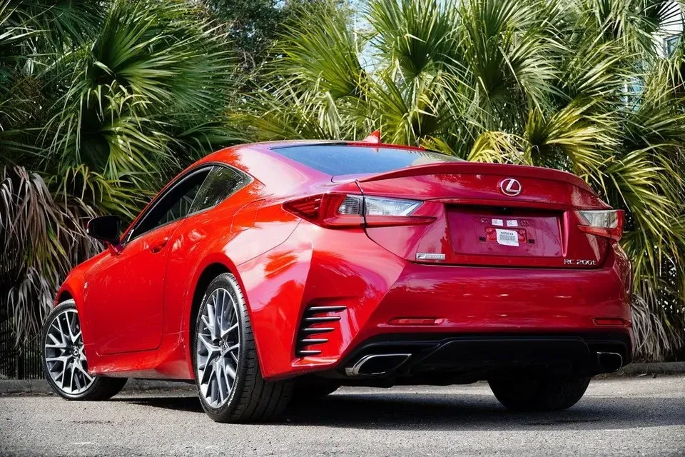 2017 Lexus RC - Image 2 of 6