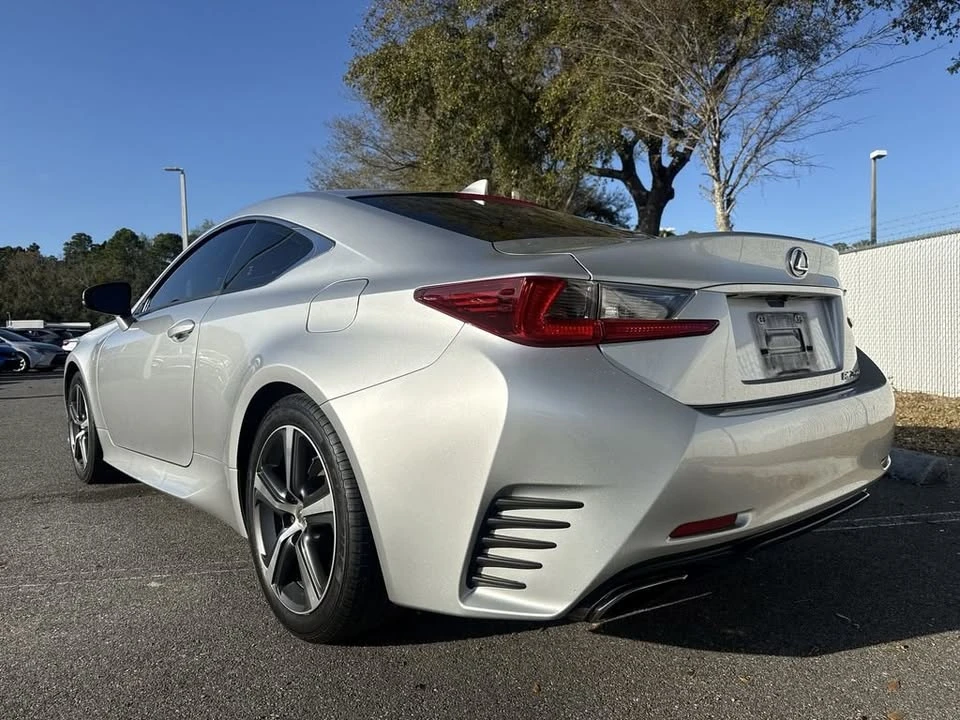 2017 Lexus RC - Image 2 of 11