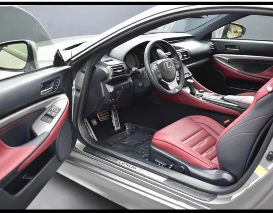 2017 Lexus RC - Image 3 of 4