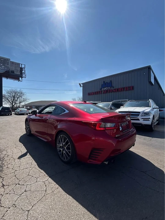 2017 Lexus RC - Image 5 of 8