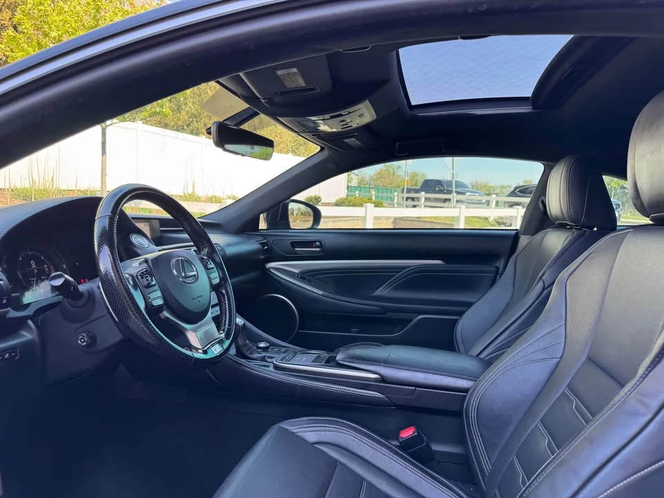 2017 Lexus RC - Image 15 of 16