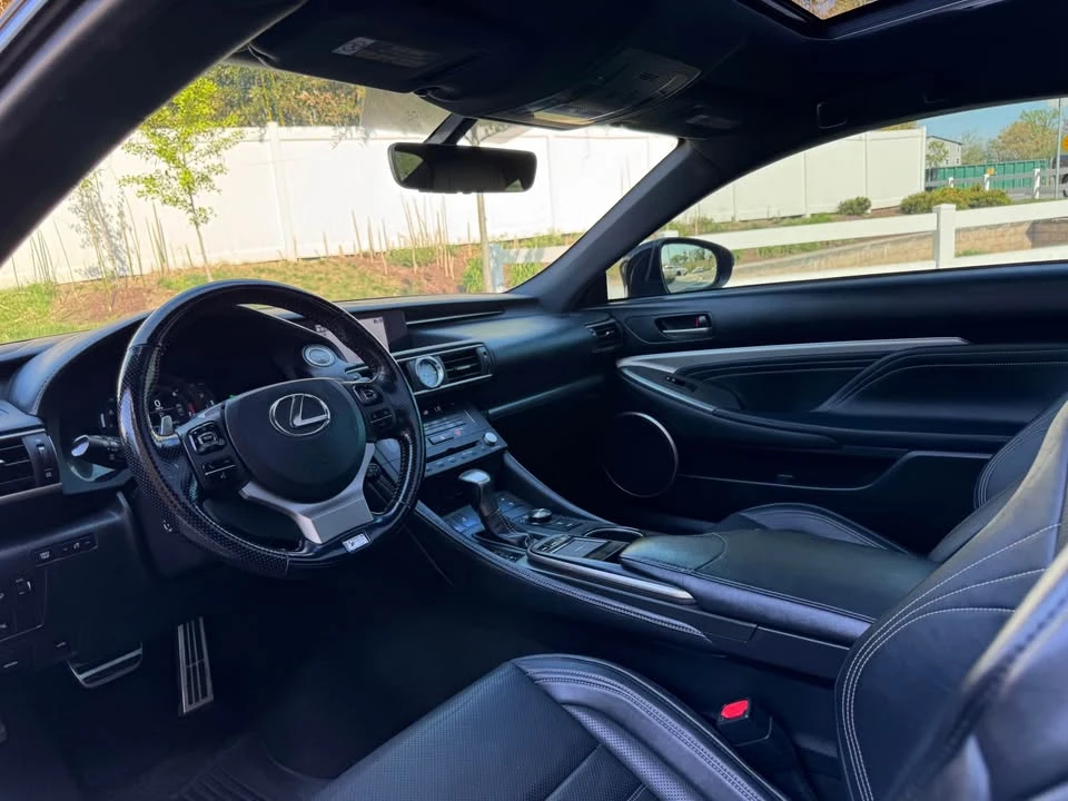 2017 Lexus RC - Image 16 of 16