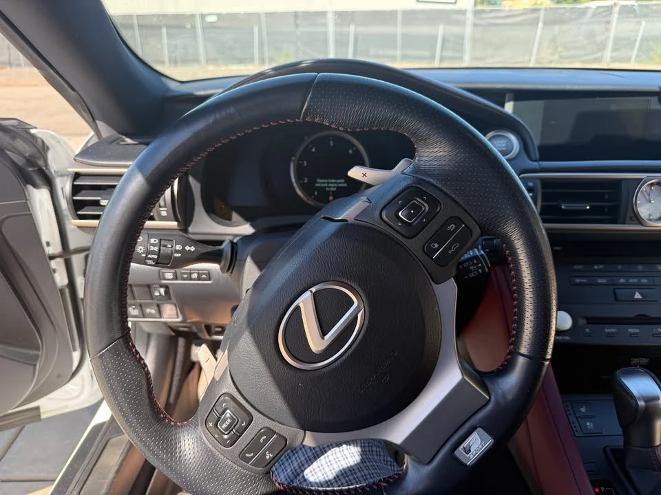 2017 Lexus RC - Image 9 of 13