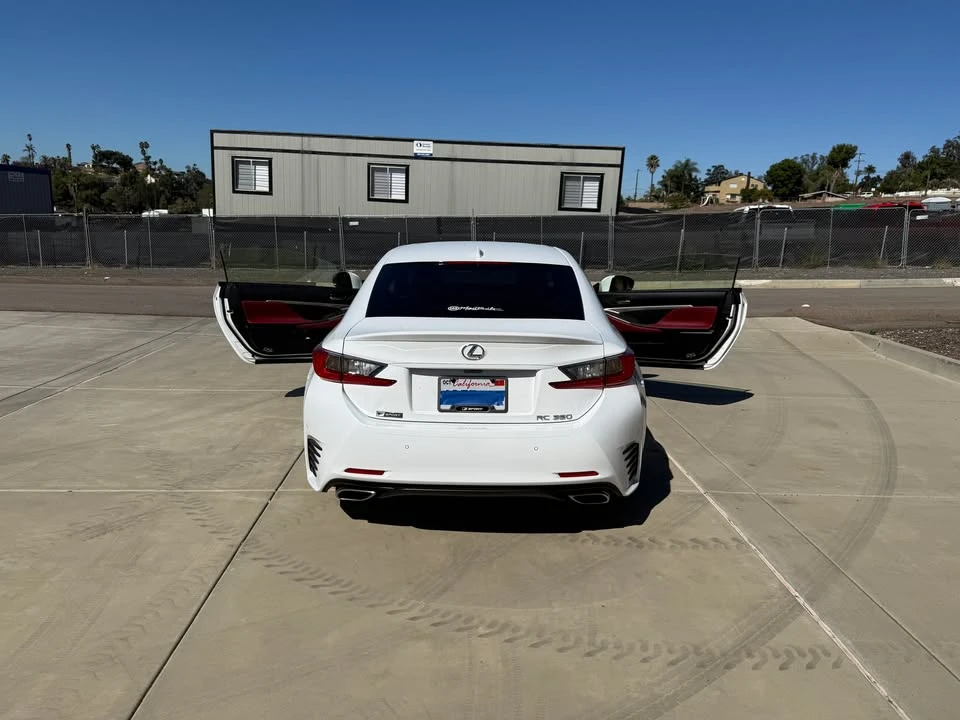 2017 Lexus RC - Image 5 of 13
