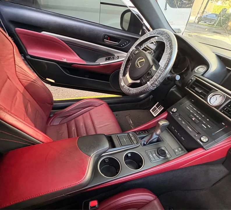 2017 Lexus RC - Image 2 of 3