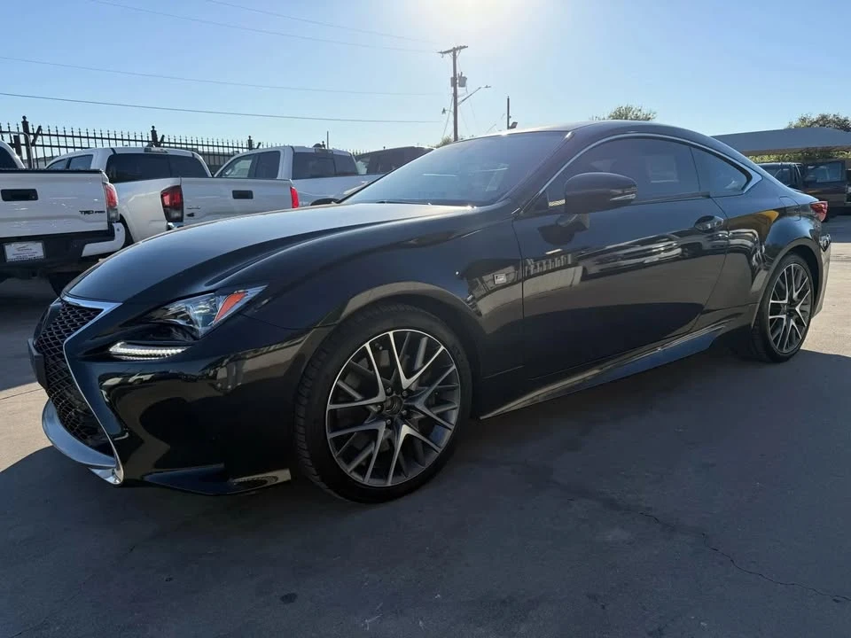 2017 Lexus RC - Image 2 of 17
