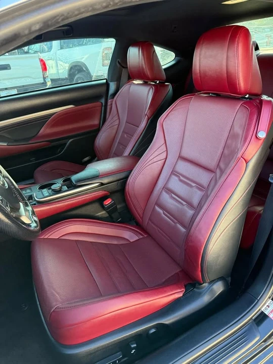 2017 Lexus RC - Image 13 of 17