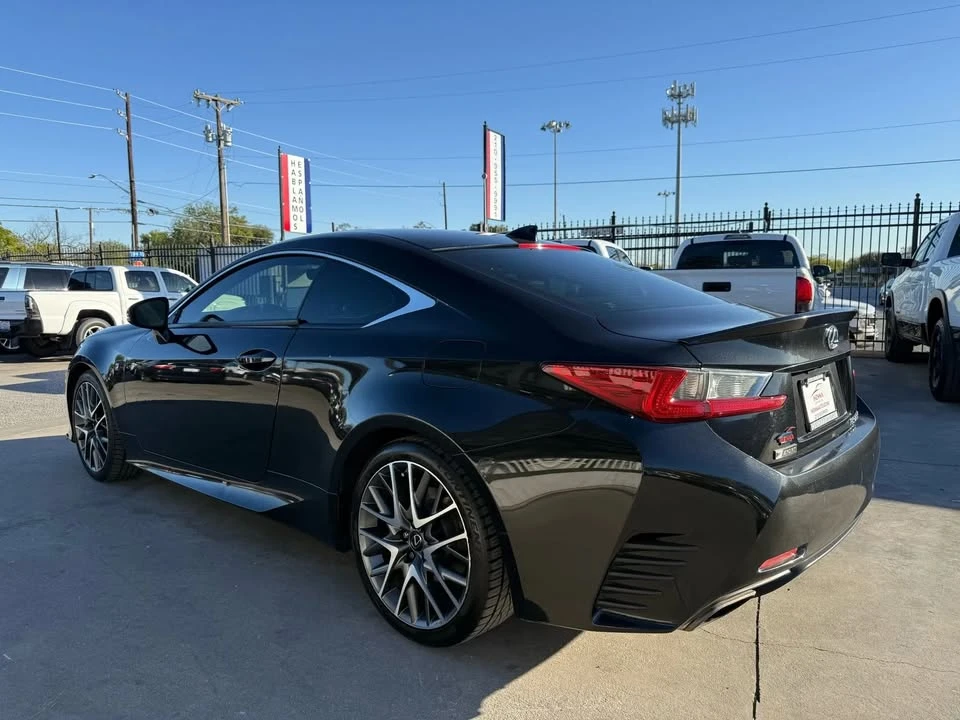 2017 Lexus RC - Image 4 of 17
