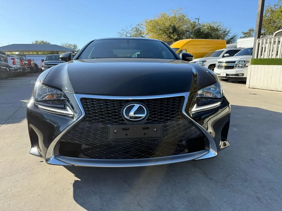 2017 Lexus RC - Image 7 of 17