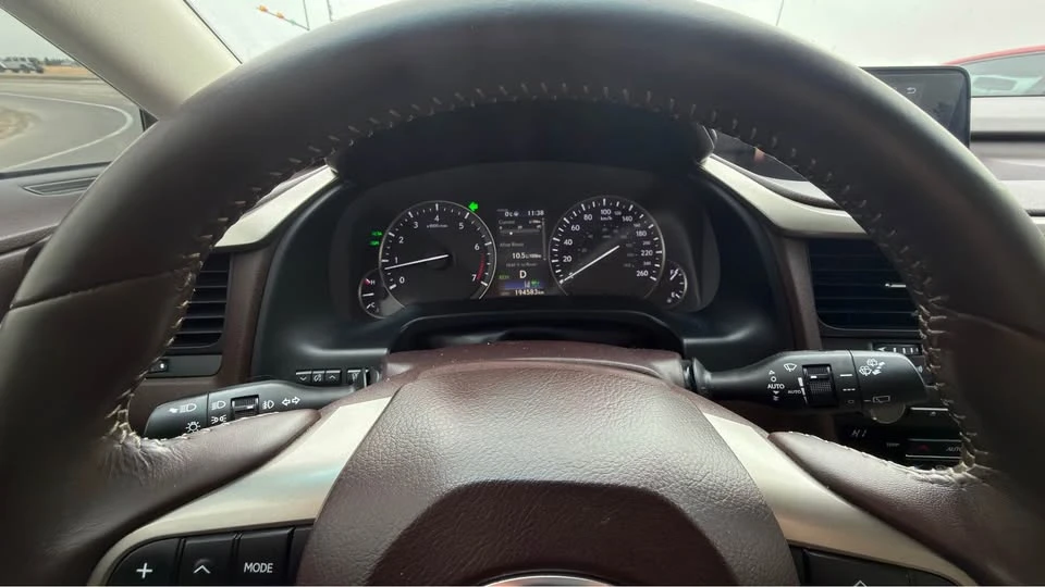 2017 Lexus RX 4th Gen - Image 12 of 17