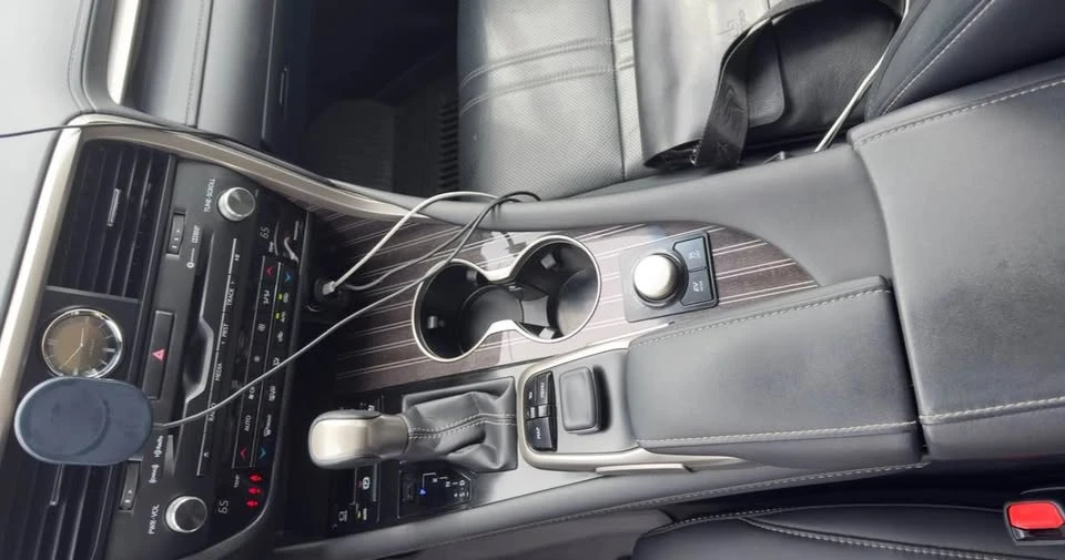 2017 Lexus RX 4th Gen - Image 8 of 9