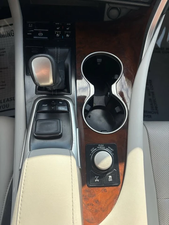 2017 Lexus RX 4th Gen - Image 18 of 19