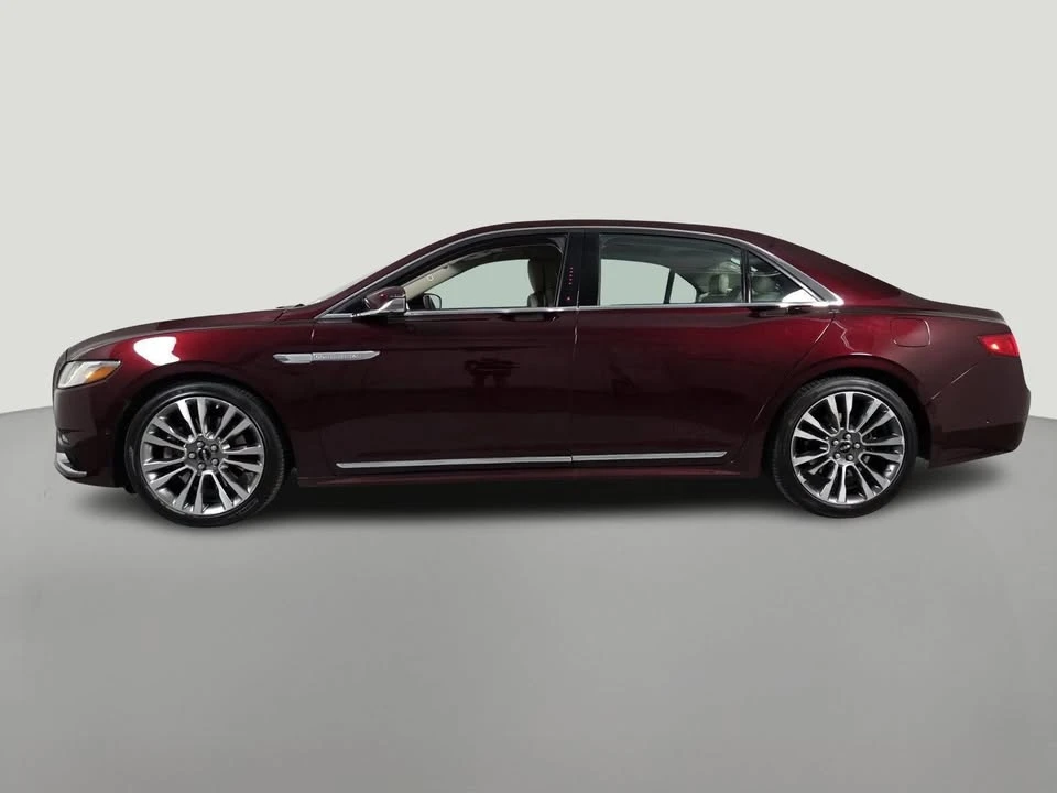 2017 Lincoln Continental 10th Gen - Image 2 of 11