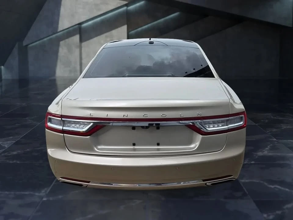 2017 Lincoln Continental 10th Gen - Image 9 of 20
