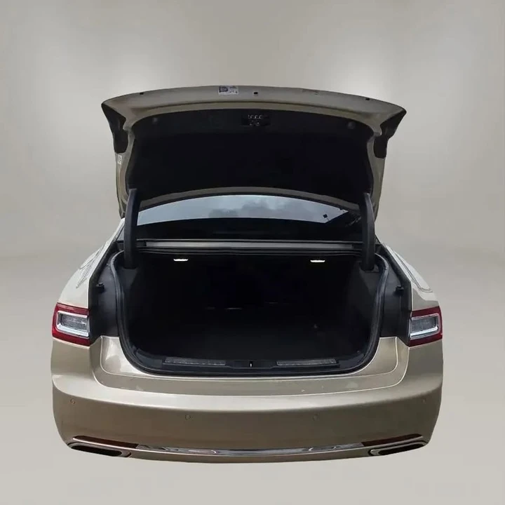2017 Lincoln Continental 10th Gen - Image 10 of 20