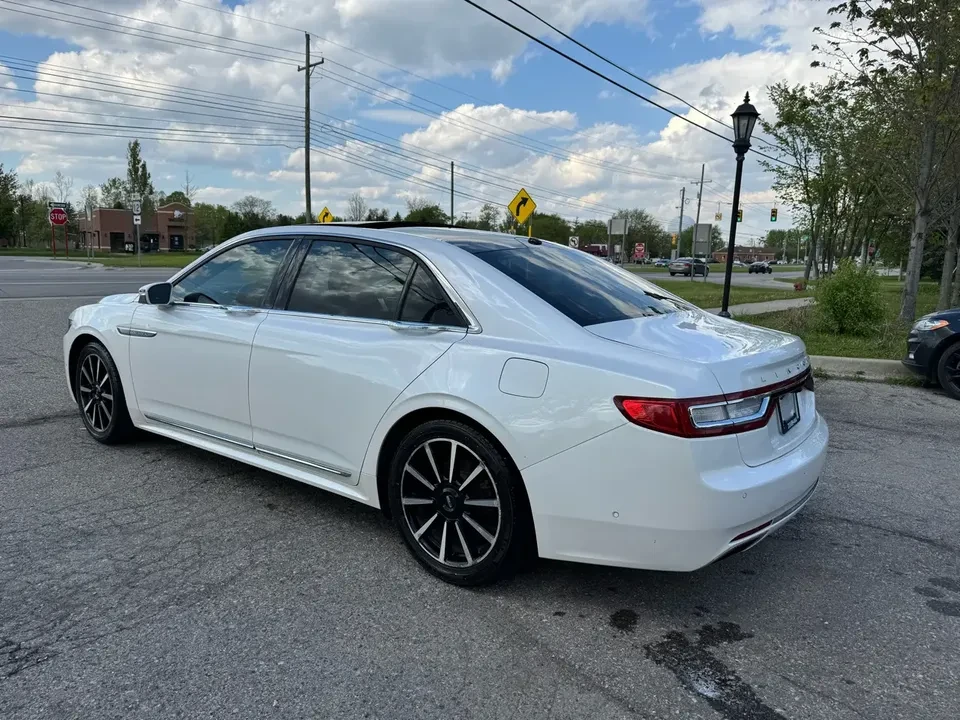 2017 Lincoln Continental 10th Gen - Image 4 of 14