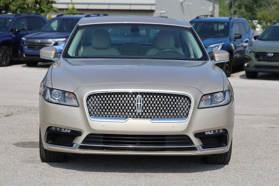 2017 Lincoln Continental 10th Gen - Image 5 of 20