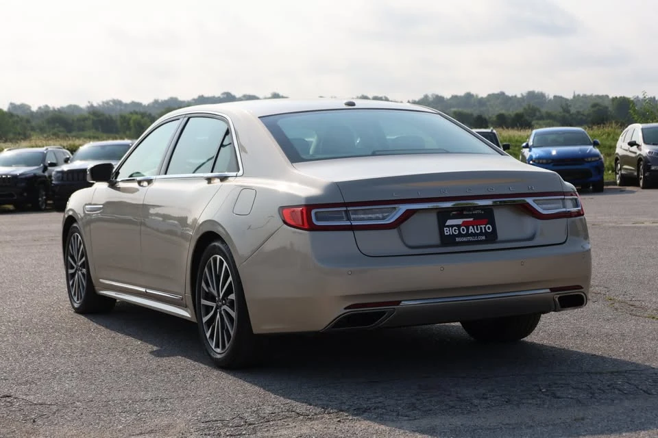 2017 Lincoln Continental 10th Gen - Image 11 of 20