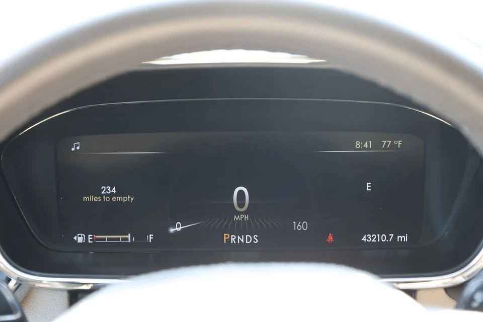 2017 Lincoln Continental 10th Gen - Image 18 of 20