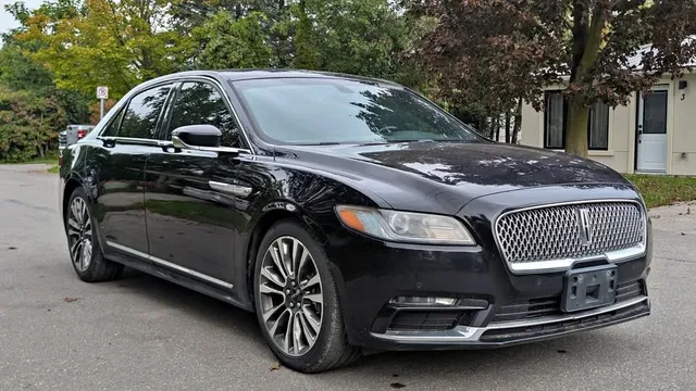 2017 Lincoln Continental Select