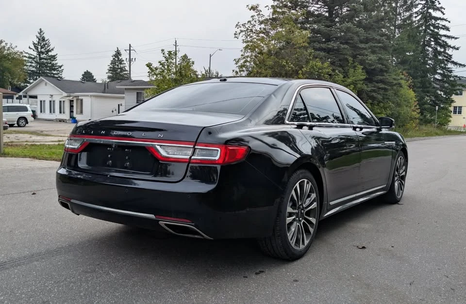 2017 Lincoln Continental 10th Gen - Image 7 of 15