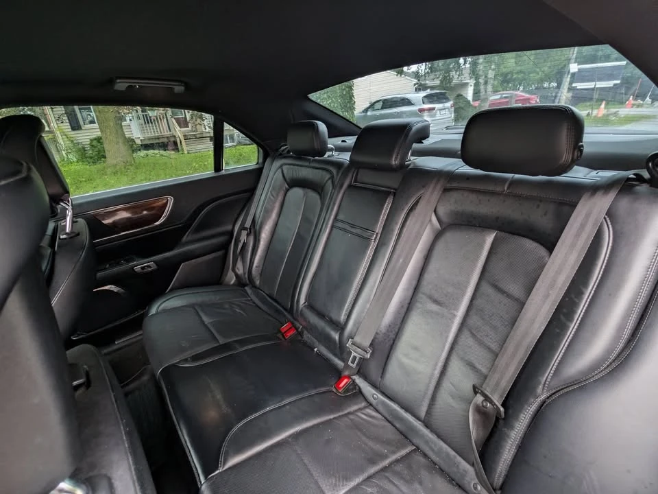 2017 Lincoln Continental 10th Gen - Image 13 of 15