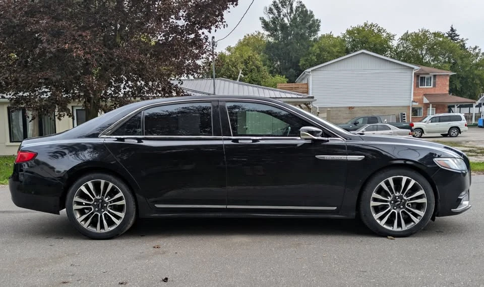 2017 Lincoln Continental 10th Gen - Image 8 of 15