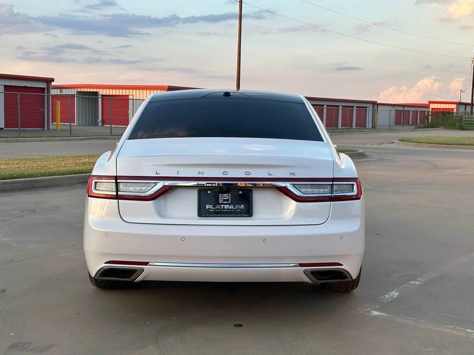 2017 Lincoln Continental 10th Gen - Image 4 of 16