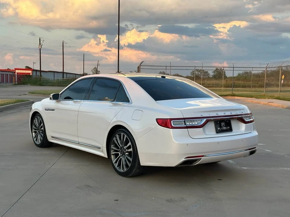 2017 Lincoln Continental 10th Gen - Image 3 of 16